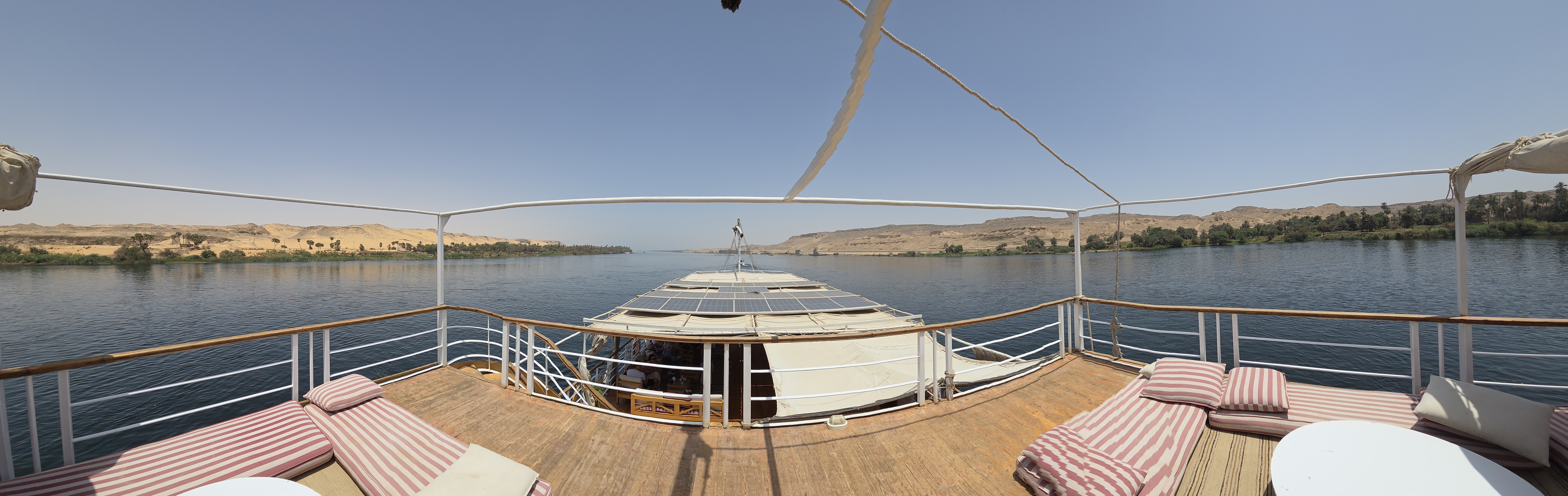 Vue panoramique depuis le bateau de croisière